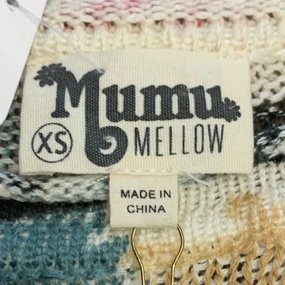 Show me your MuMu Mellow Bonfire Sweater Black Floral Boho Tunic - Picture 7 of 14